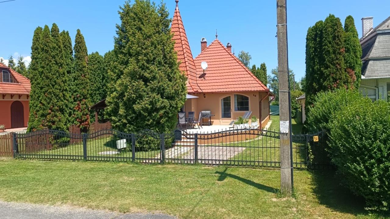 Vica Apartman Balatonbereny Ngoại thất bức ảnh
